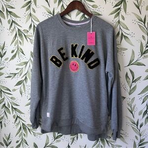 Simply Southern Be Kind Sweatshirt. Gray. Medium. NWT